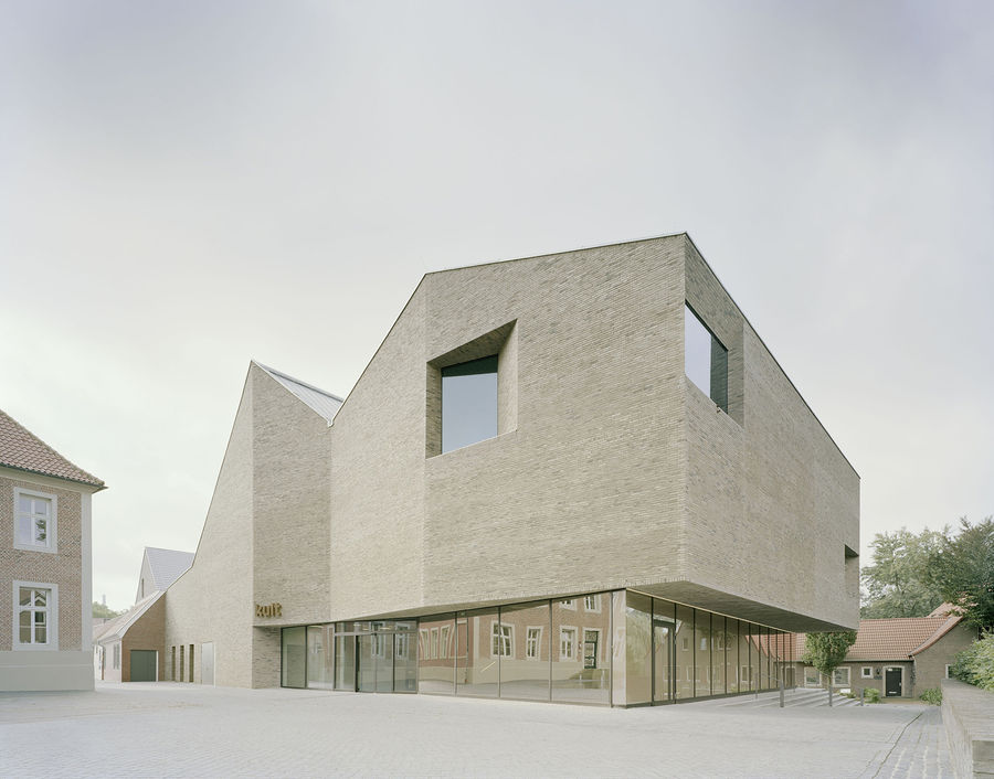 【博物馆】POOL LEBER ARCHITEKTEN——Kult文化历史中心|文体医疗